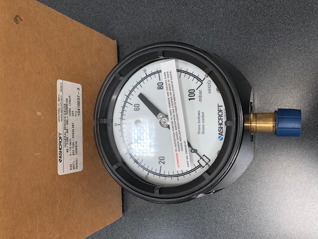 45-1188-AS-04L-0/100MBAR MANOMETRO CAJA